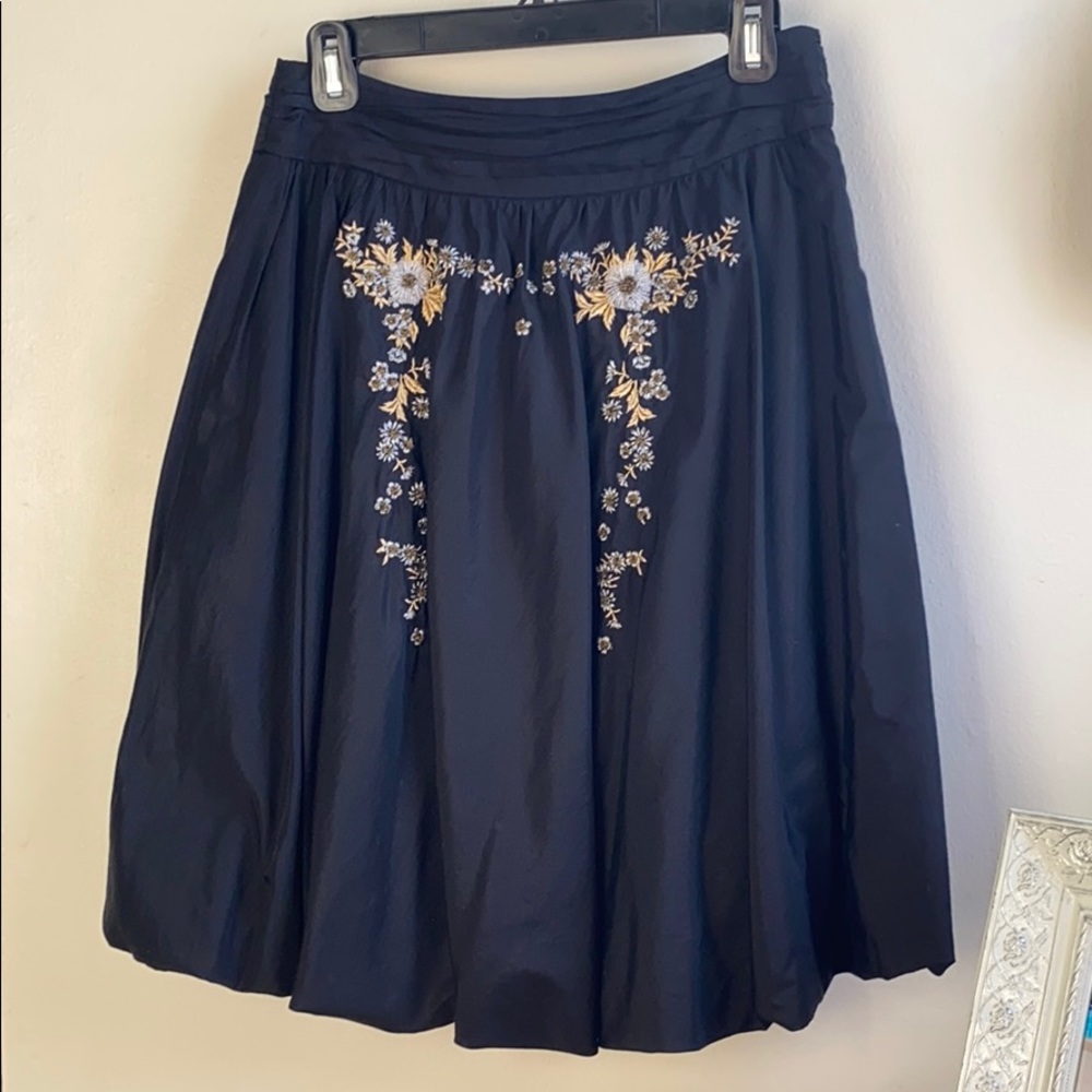 ANTHROPOLOGIE ODILLE Skirt with floral detail. Size 0